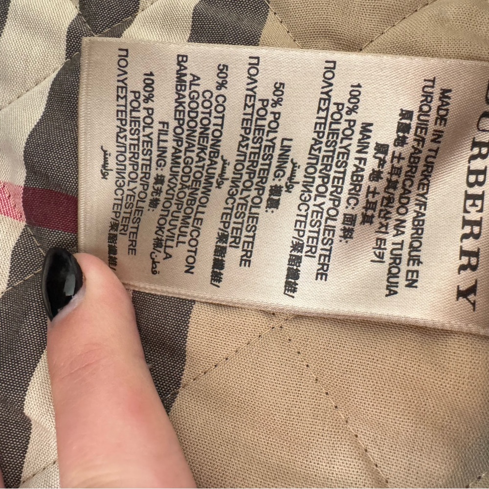 Burberry Nylon Black Quilted Coat with Classic Check Lining - Picture 8 of 11